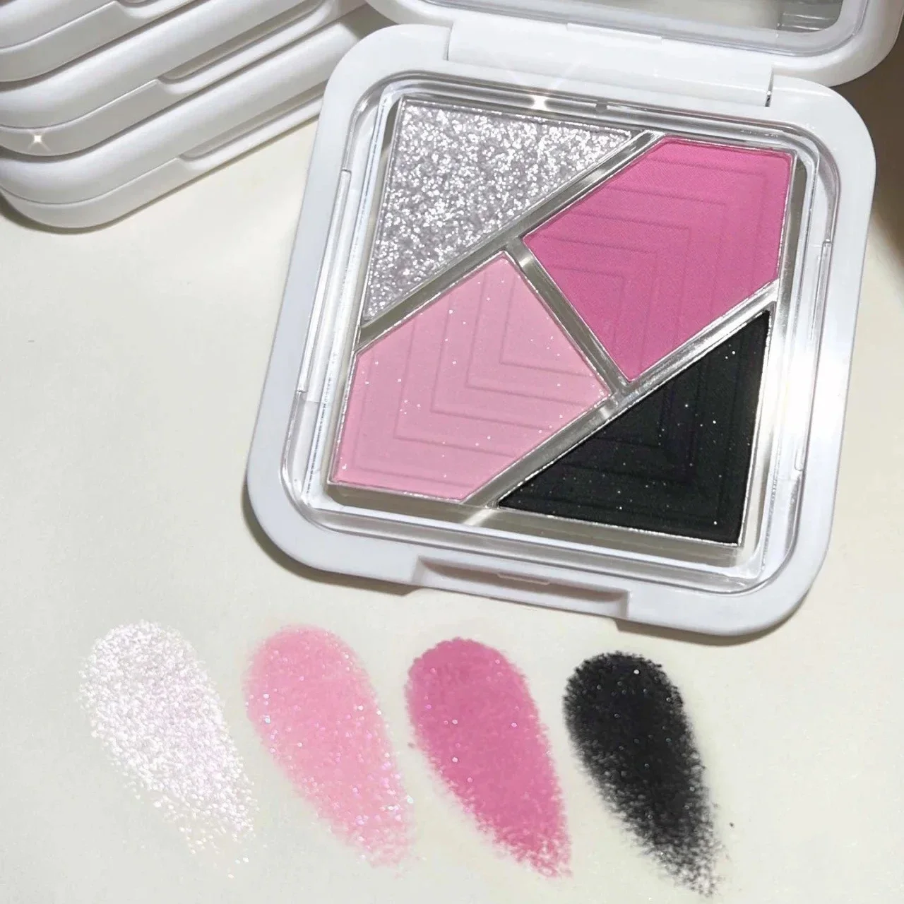 4 Colors Eye Shadow Palette Matte Glitter Green Blue Pink Black Eye Shadow Pigments Professional Makeup Palette eye shadow eye shadow plate