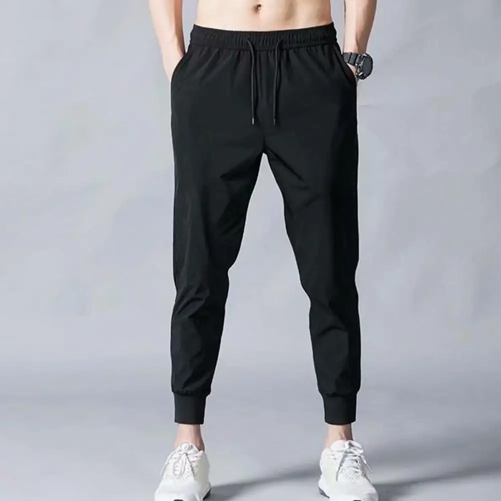 

Men Casual Trousers Thickened Fleece Lining Corduroy Trousers Men's Winter Casual Pants with Elastic Waist Straight Fit Solid