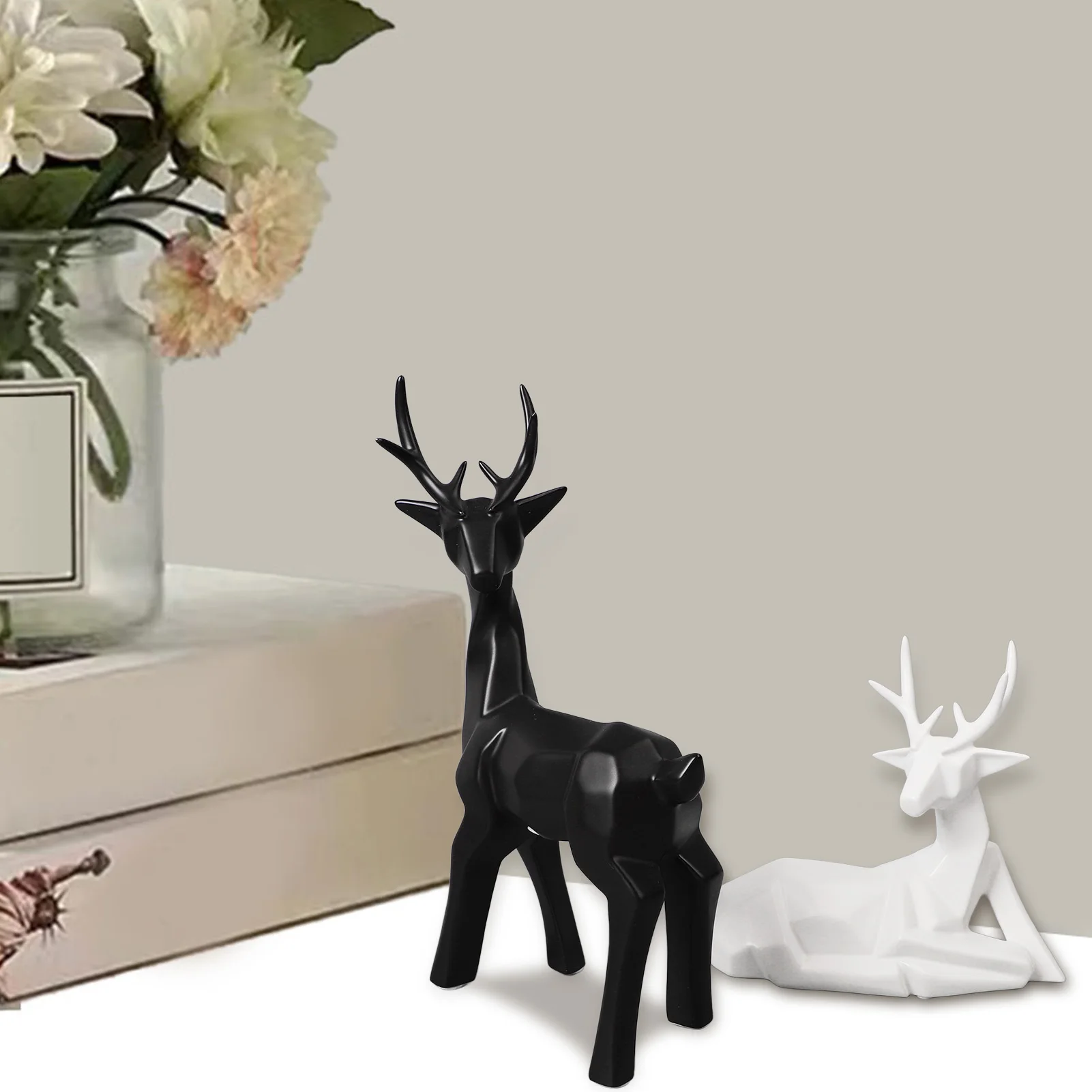 

Christmas Reindeer Figurines Ornament Elegant Lines Geometric Ceramic Stable Elk Sculpture for Office Home Decoration