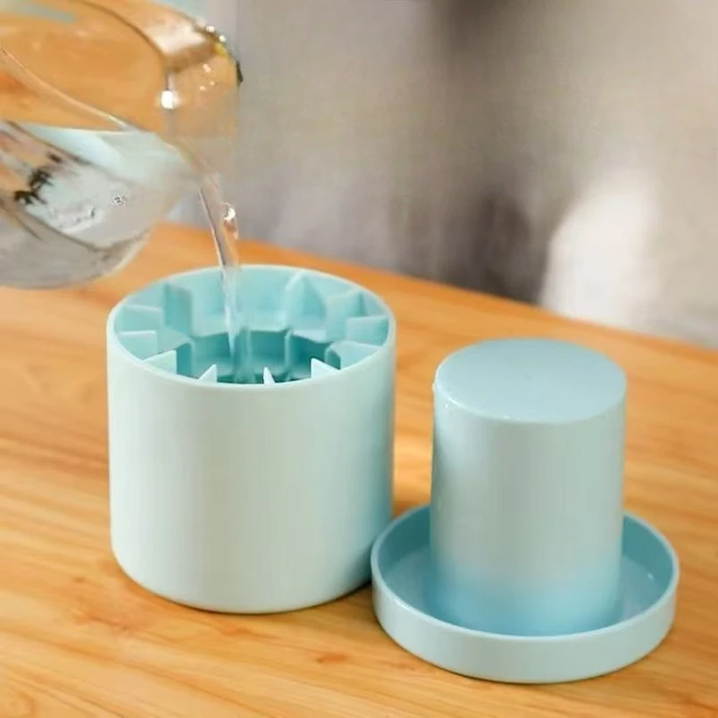 1PC Pinching Ice Cube Grid Ice Cube Mold Freezer Ice Making Cup Ice Making Ice Box Household Ice Bucket Ice Box Storage Bucket