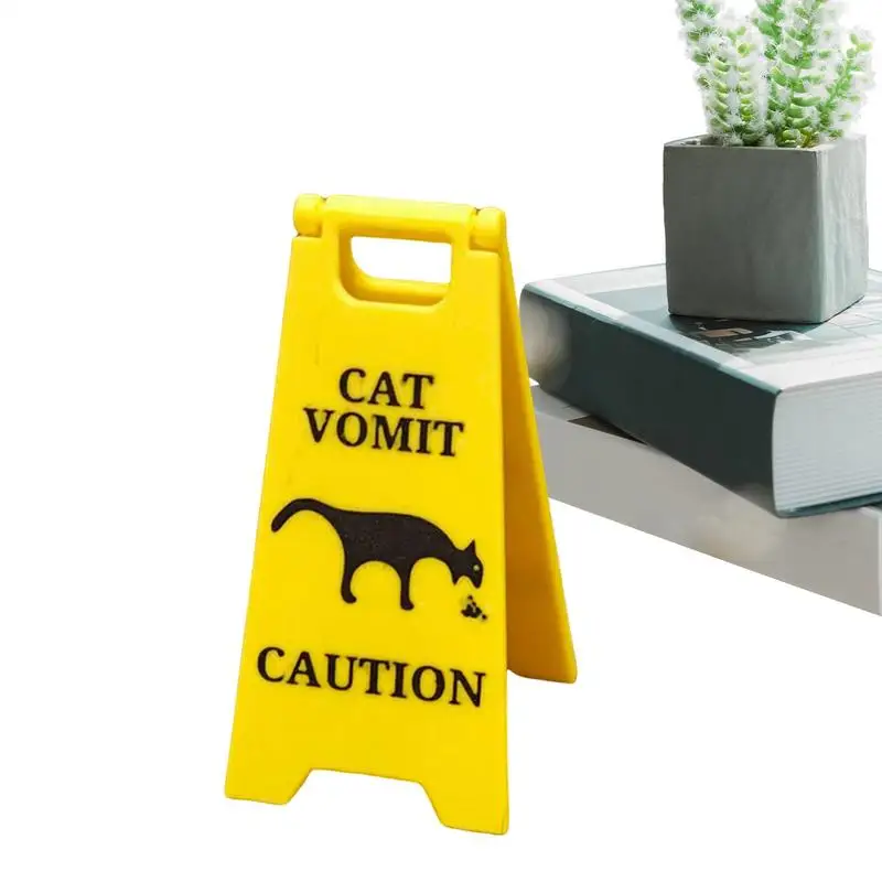 Cat & Dog Vomit Sign Funny Warning Sign for Safety Yard Warning Sign Cat Vomit Sign Outdoor Garden Lawn Warning Sign Decoration