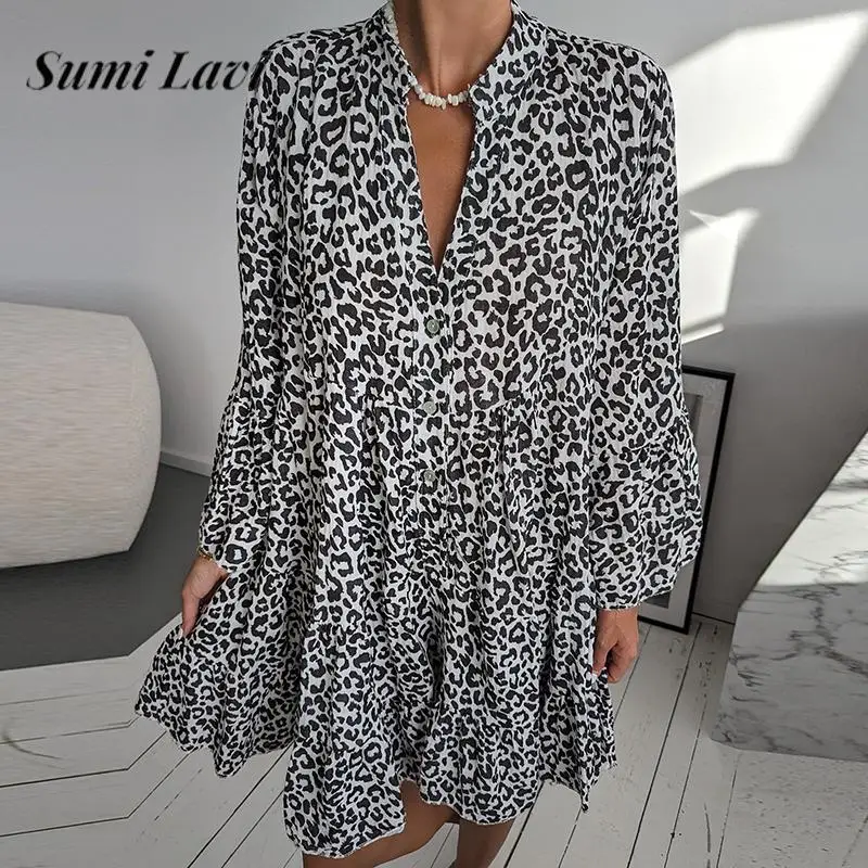 

2024 Sexy Deep V-neck Loose A-Line Dress Women Elegant Pattern Print Pleated Party Dress Fashion Leopard Print Button Midi Dress