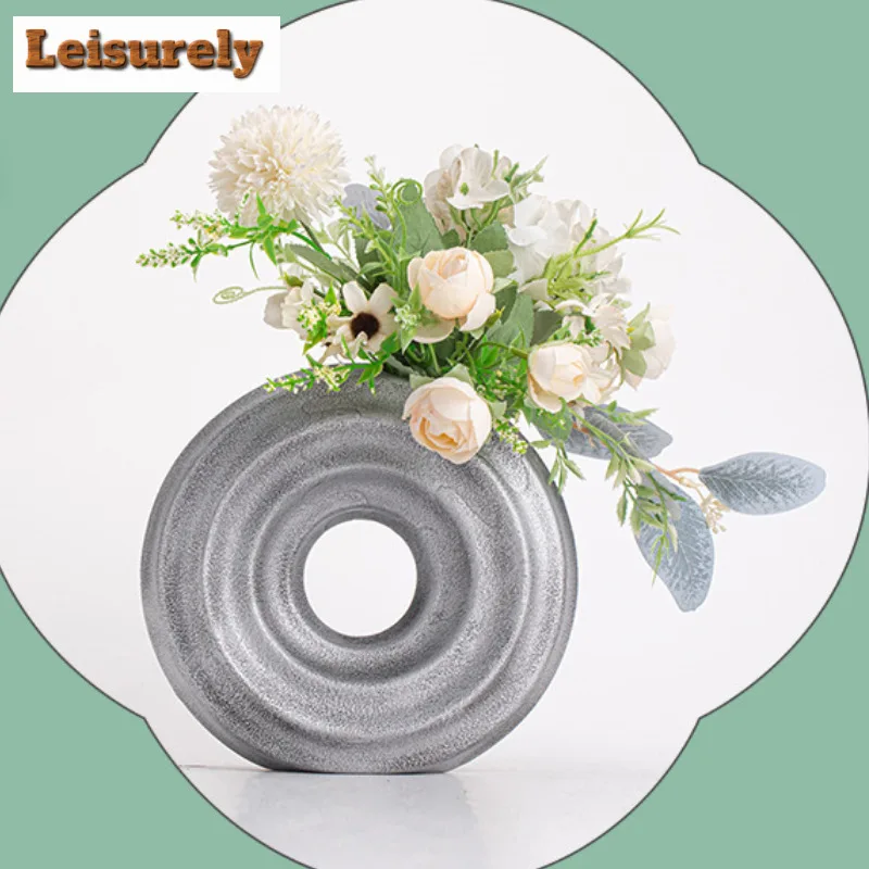 Ceramic Flat Minimalist Vase Wedding Decoration Sweet Donut Shape Flower Vase Oval Hollow Black Vases Fashion Home Living Room