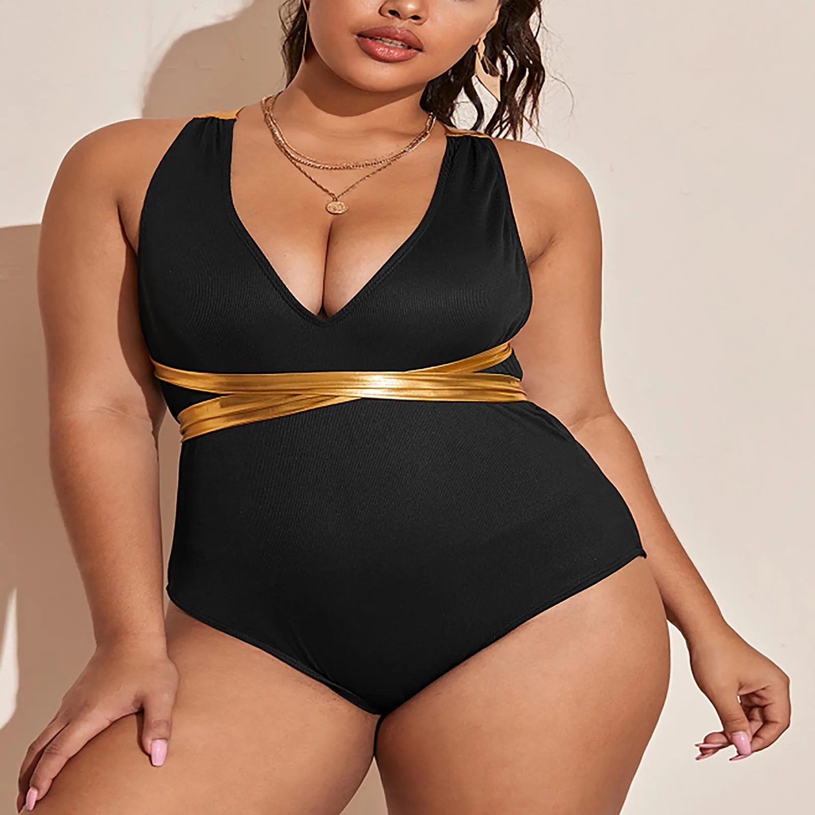 Рисунок 3 - Женские купальники больших размеров