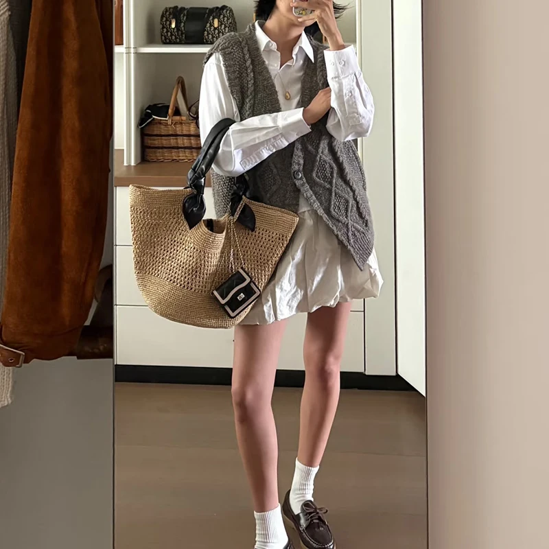 New Hollow Woven Straw Woven Shopping Bag Vacation Beach Mesh Bag Fashionable and Simple Commuting Bag