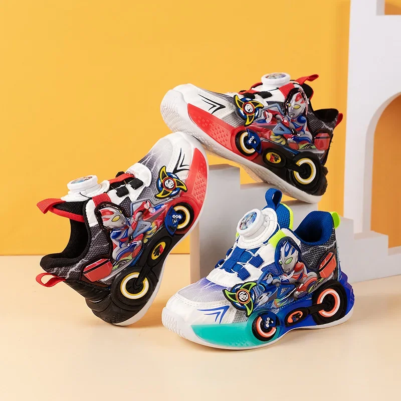 حذاء رياضي أولادي