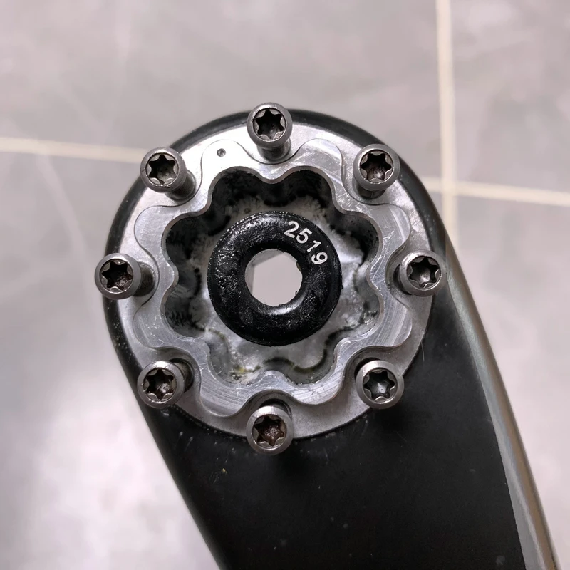交換用ボルトネジキャップsram 8ボルト直接マウントチェーン