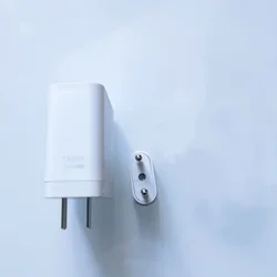 High - Power OnePlus 160W SuperVOOC Fast Charging Adapter with Dual Type - C Cable - US Add EU Adapter (White)