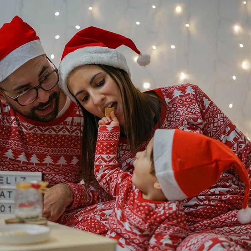 Mommy and Me Clothes 2023 New Christmas Pajamas Set for Family Soft Cute Sleepwear Adults Kids 2 Pieces Suit Xmas Look Outfits 6