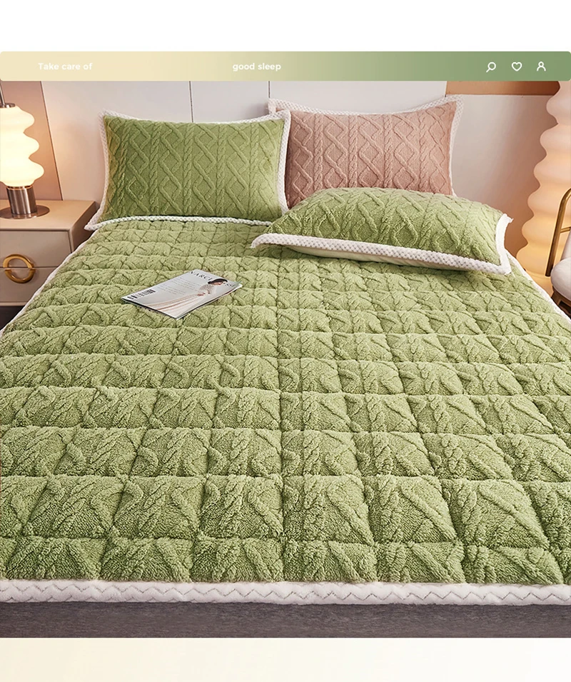Description Picture 4 of itemThick Fleece Mattress Pad Warm Coral Fleece Bed Blanket Pads for Winter Solid Color Bedsheet Protector Cover for Double Beds