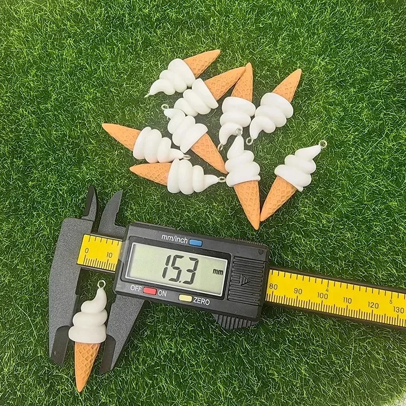 10개 귀여운 모형 음식 아이스크림 참 장식품 수제 레진 펜던트 플랫백 키체인 DIY 쥬얼리 제작 재료