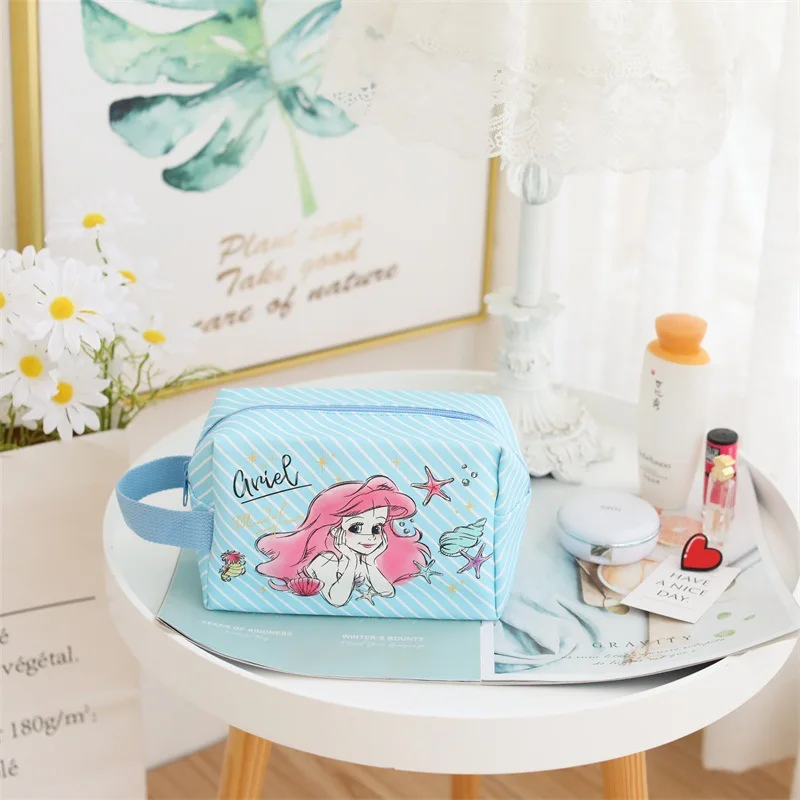 Disney Hot Sale 2022 New Women's Cosmetic Bag Cartoon Cute PVC Zipper Large Capacity High Quality Travel Cosmetic Organizer