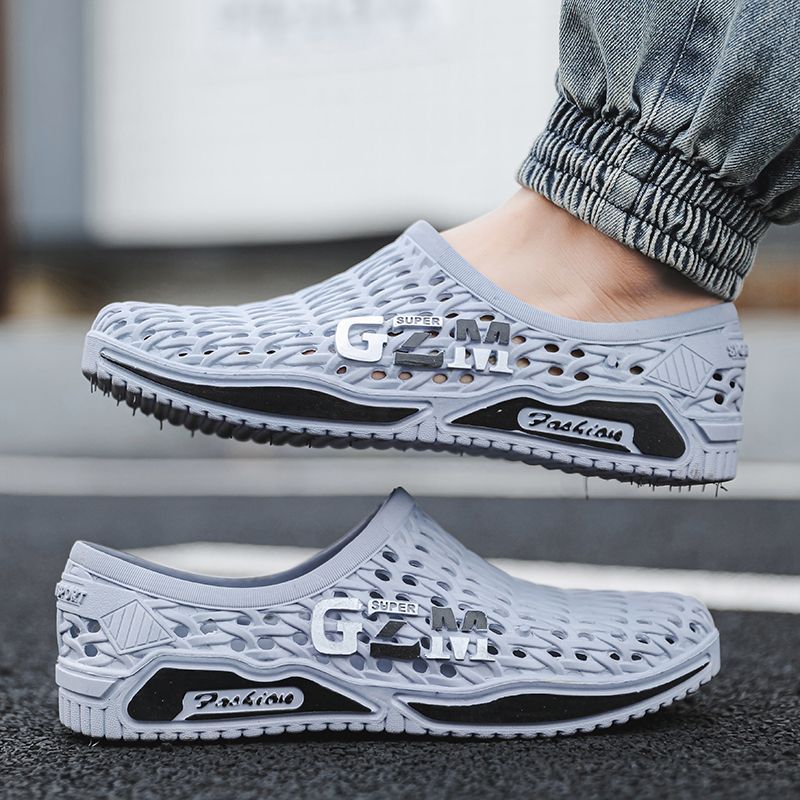 New Men's Summer Anti-Slip Work Shoes Casual Student Sandals Breathable Toe Covering Beach Drifting Shoes Hollow out Design