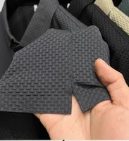 Le nouveau polo d'été à manches courtes (style 2026) est à la fois tendance et classique, confortable à porter, adapté aux hommes. 6