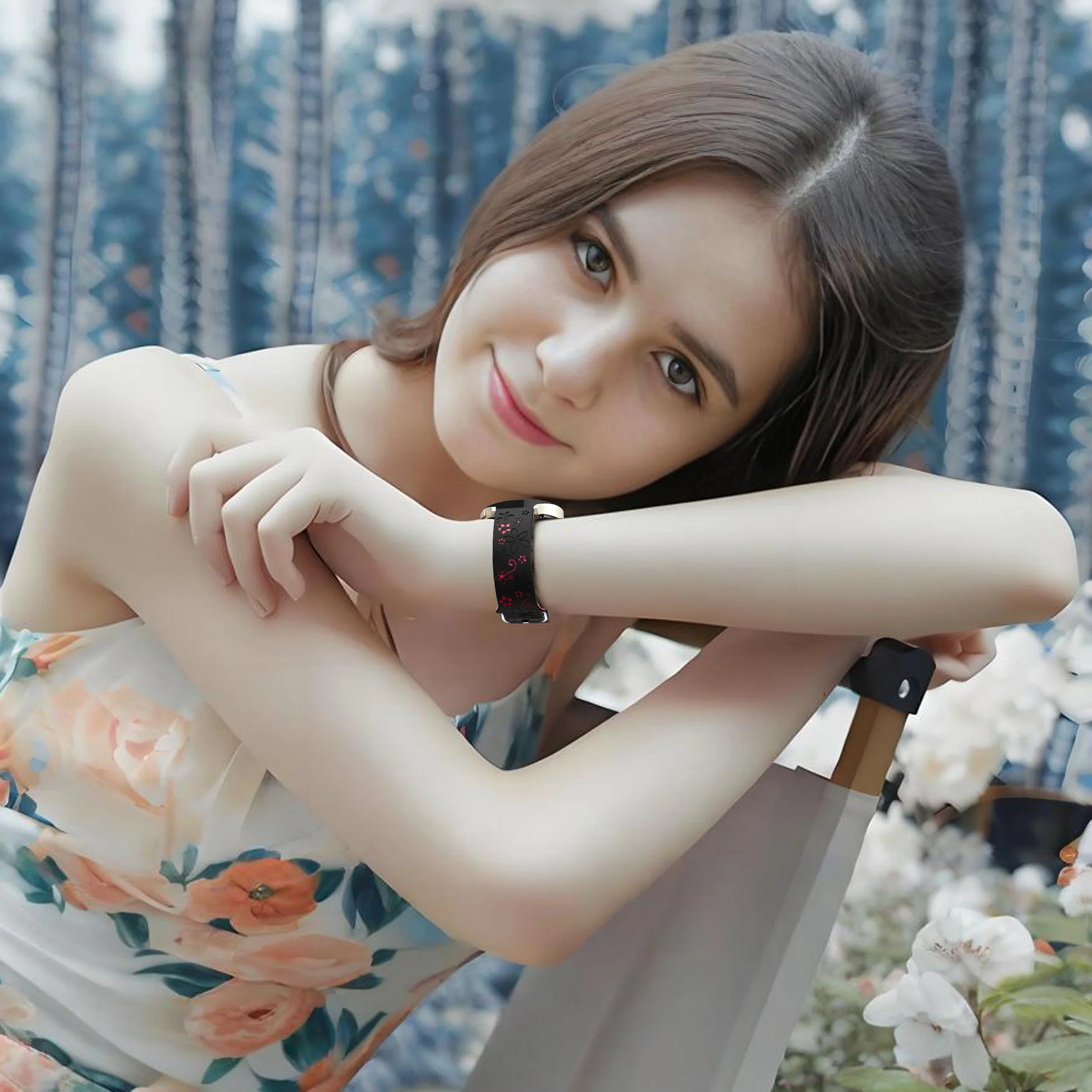 Breathable Engraved Flower Silicone Sport Band - Unisex 22mm Strap