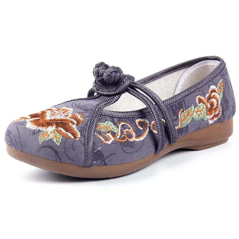 Ethnic Style Embroidered Shoes Women2023 Spring Summershallow Mouth Soft Sole Women Casual Cloth Shoes Comfortable Dancing Shoes