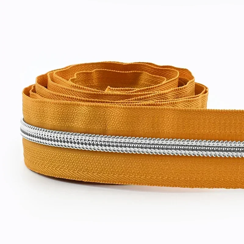 Durable Nylon Zipper for Sewing and DIY Projects