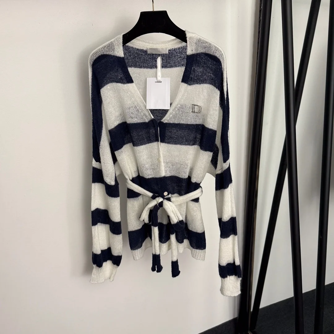 2025년 신상 여성용 다이아몬드 장식 진주 브로치 장식 스트라이프 타이 허리 조임 브이넥 긴 소매 니트 가디건