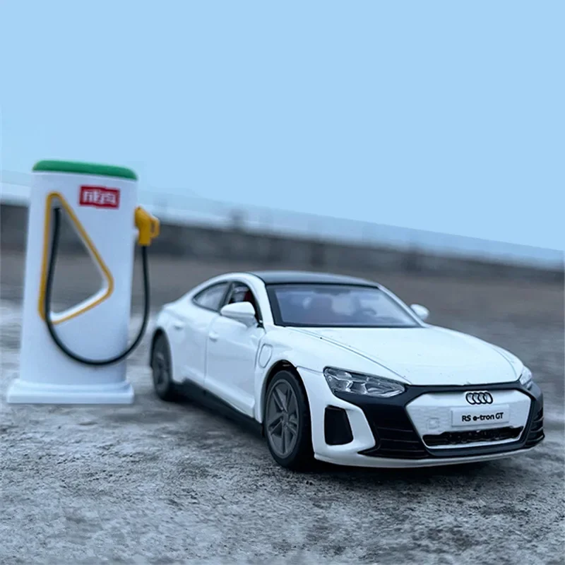 

Новая модель автомобиля Audi RS ETron GT Coupe из сплава в масштабе 1:36, Литые металлические зарядные автомобили, модель автомобиля со звуком и фотографией, детские игрушки в подарок
