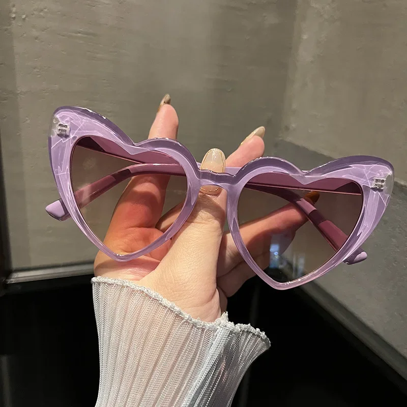 Designer Fashion Heart Sunglasses For Women Trendy Lovely Purple
