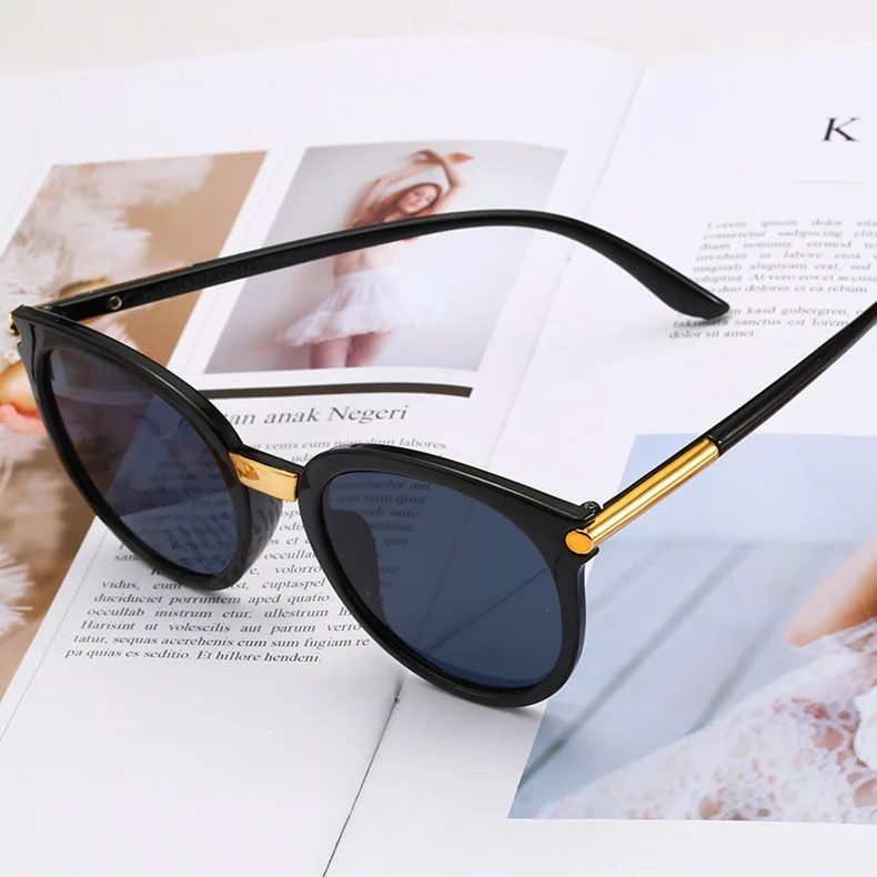 2024 Classic Round Vintage Sunglasses Women Fashion Brand Design Mirror Sun Glasses Female