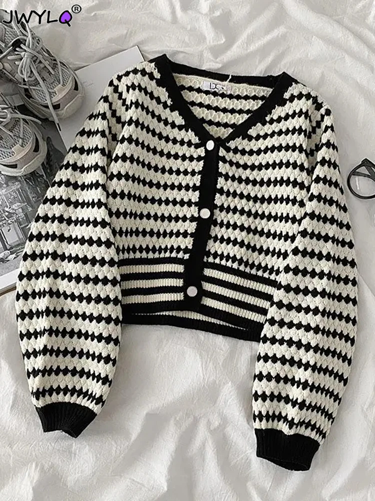 

Корейский однобортный вязаный свитер в полоску с V-образным вырезом универсальная Свободная Женская одежда с длинным рукавом 2023 уличный кардиган для женщин