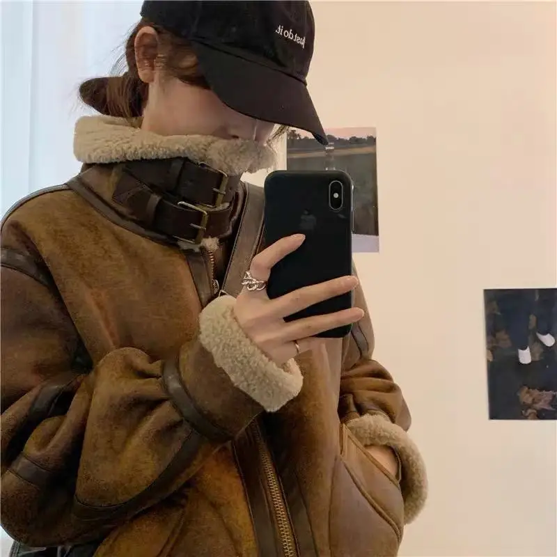 

Winter Women Leather Jacket Fur Collar New Lined Keep Warm Loose-fitting Zipper Fly Faux Coat Female Outwear T442