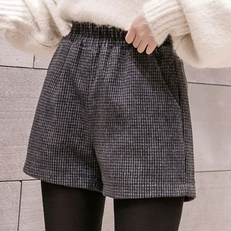 Street Casual Plaid Shorts Spring Autumn New Elastic Waist Loose All-match Youth Wide Leg Shorts Fashion Vintage Women Clothing