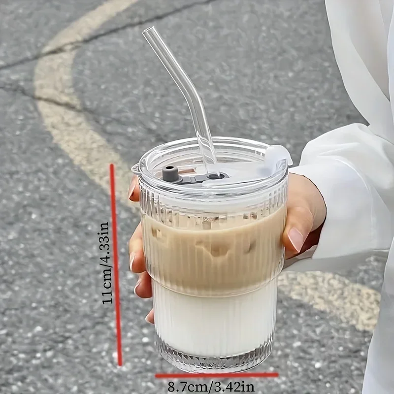 1/2 Stück Gestreifte Glasbecher Transparente Gläser mit Deckel und Strohhalm Eiskaffee-Tasse Teetasse Saftglas Milch-Wasser-Becher Trinkgeschirr – Detail 7