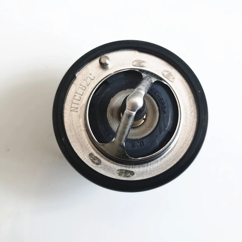 Genuine Quality Parts THERMOSTAT (82C) 17670-65D00 For Suzuki SX4 Liana Aerio Grand Vitara Swift Escudo Wagon R