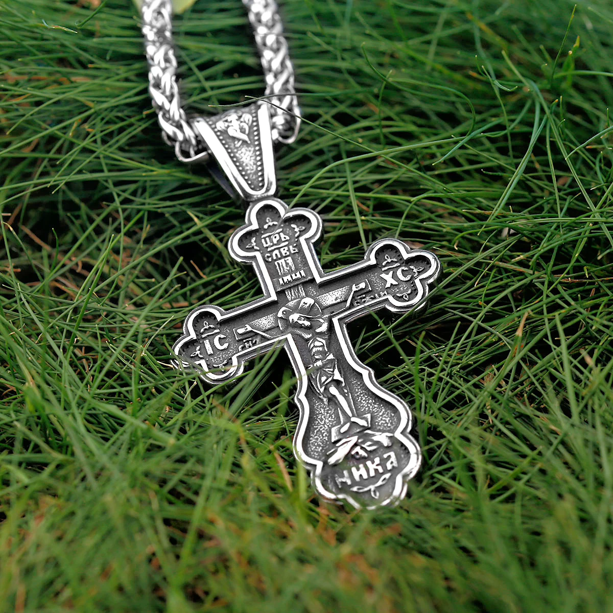 

Religious Jesus Cross Necklace Men's Stainless Steel Cross Flower Amulet Vintage Pendant Necklace Punk Fashion Jewelry Wholesale