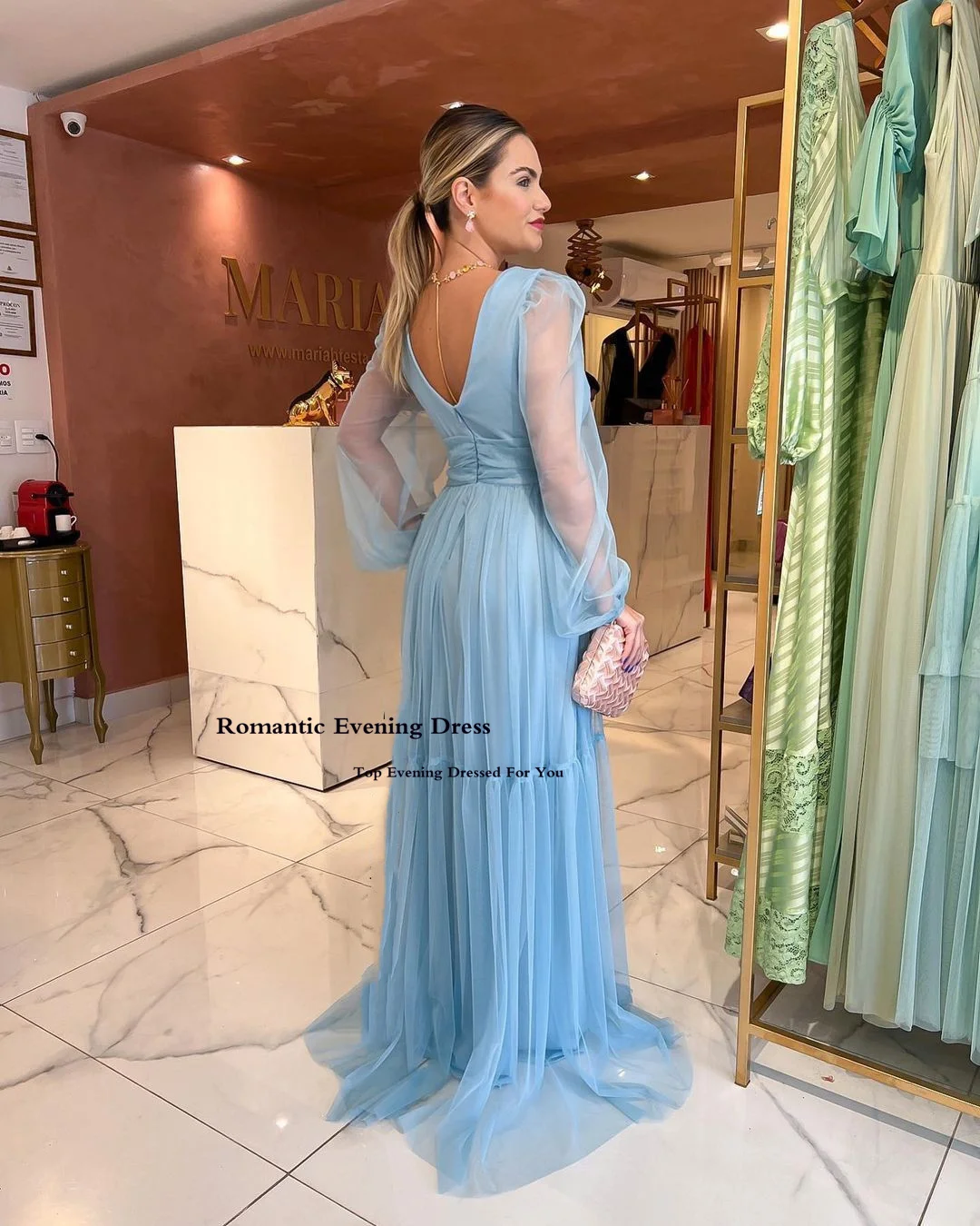 Dinner Dress Champagne Gold Luxury Romantic Ball Gown 轻婚纱 齐地款, Women's  Fashion, Dresses & Sets, Evening Dresses & Gowns on Carousell