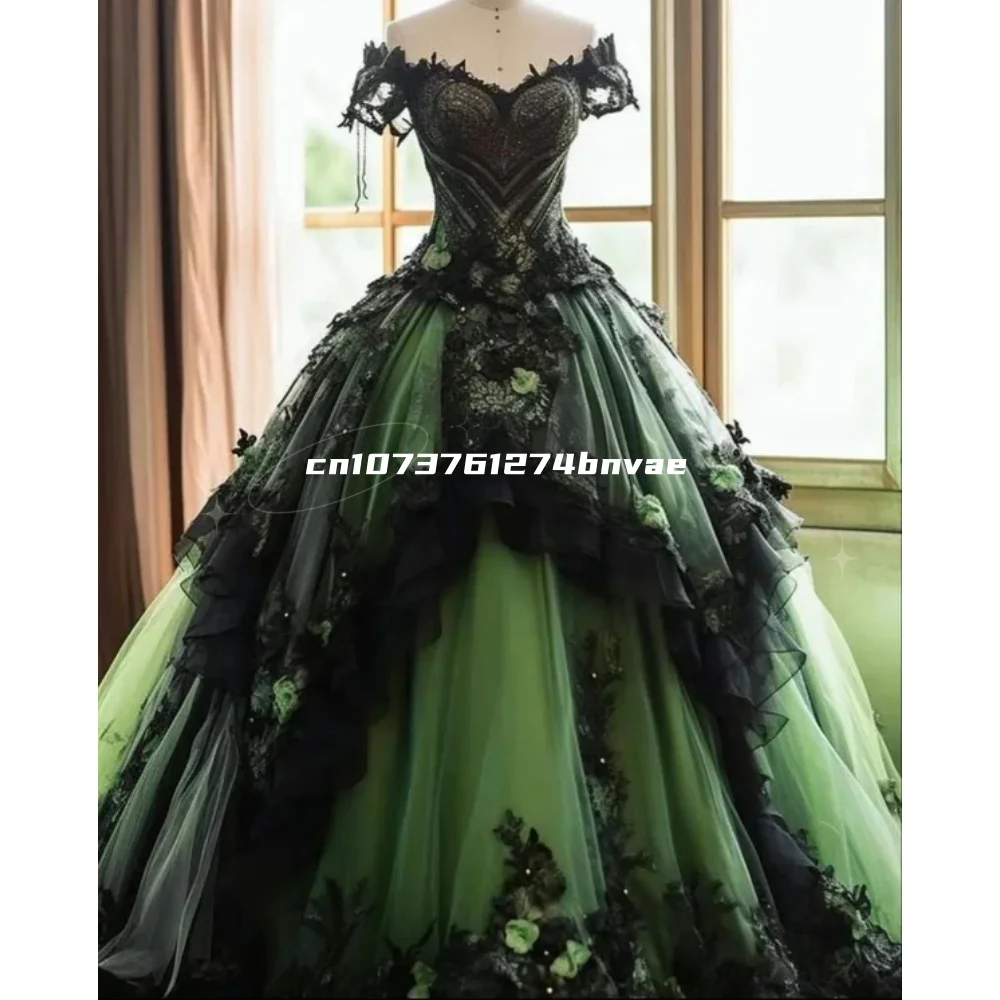 Gothic Prom Dress Wedding Gown Short Sleeves Lace Appliques Ball Gown Tulle