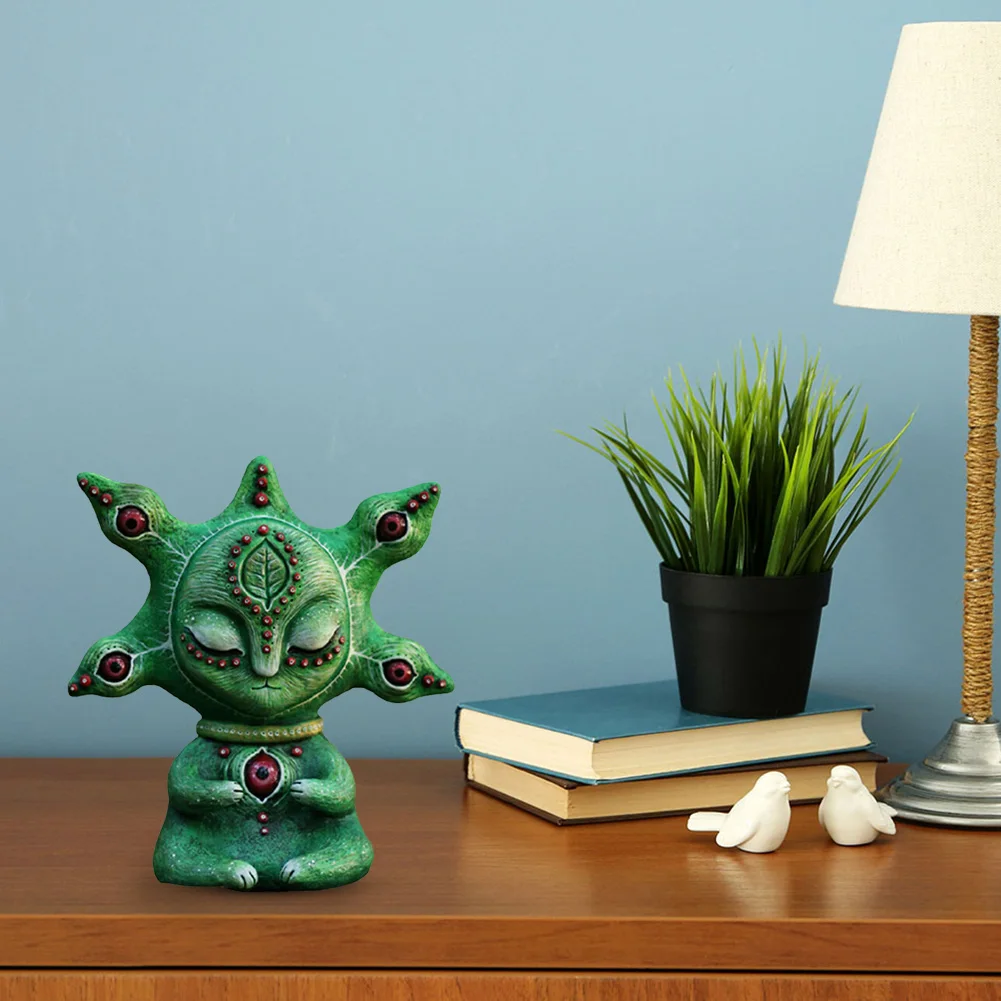 World-Perfect Decoration Garden Statue Home Decor DIY Fantasy World Handmake Creatures Resin Aliens Figurine Accessories
