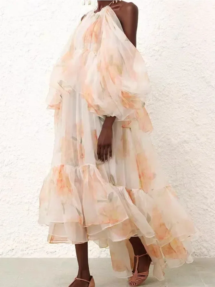 

Платье миди цвета слоновой кости с цветочным принтом камелии и открытой спиной