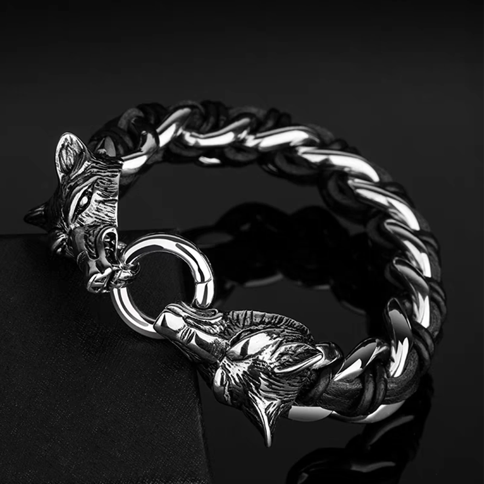 Wolf head clasp leather bracelet for men new design leather bracelets punk style