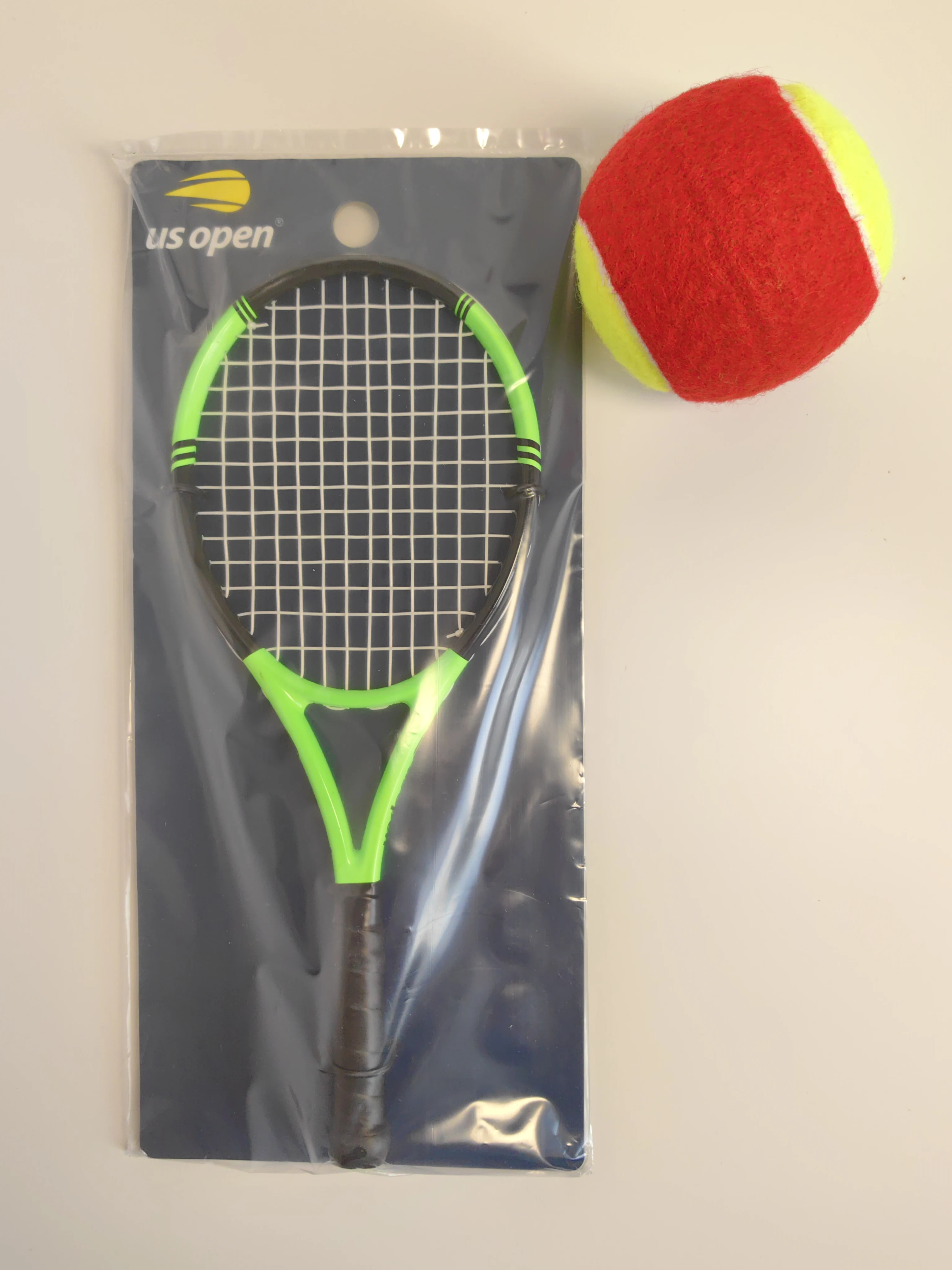 Description Picture 2 of itemAutumn New US Open Joint Memorial Fashion Creative Multifunctional Mini Tennis Rackets Mini