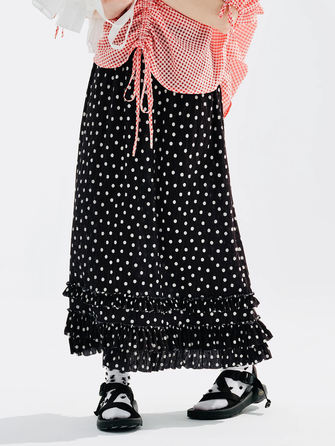 IMAKOKONI original design Wave Dot Lace stitching black half skirt Press pleated elastic waist loose half skirt women's 234096 press