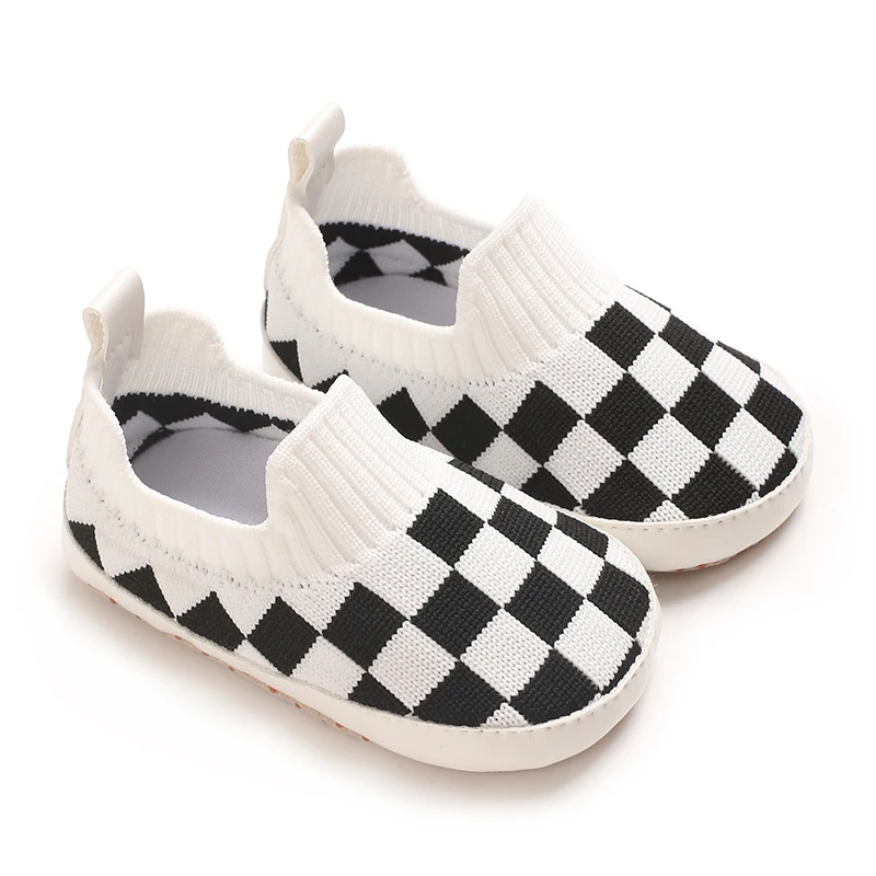 Newborn Soft Soled Bed Shoes Fashionable Checkered Baby Casual Shoes Anti Slip Walking Shoes 2