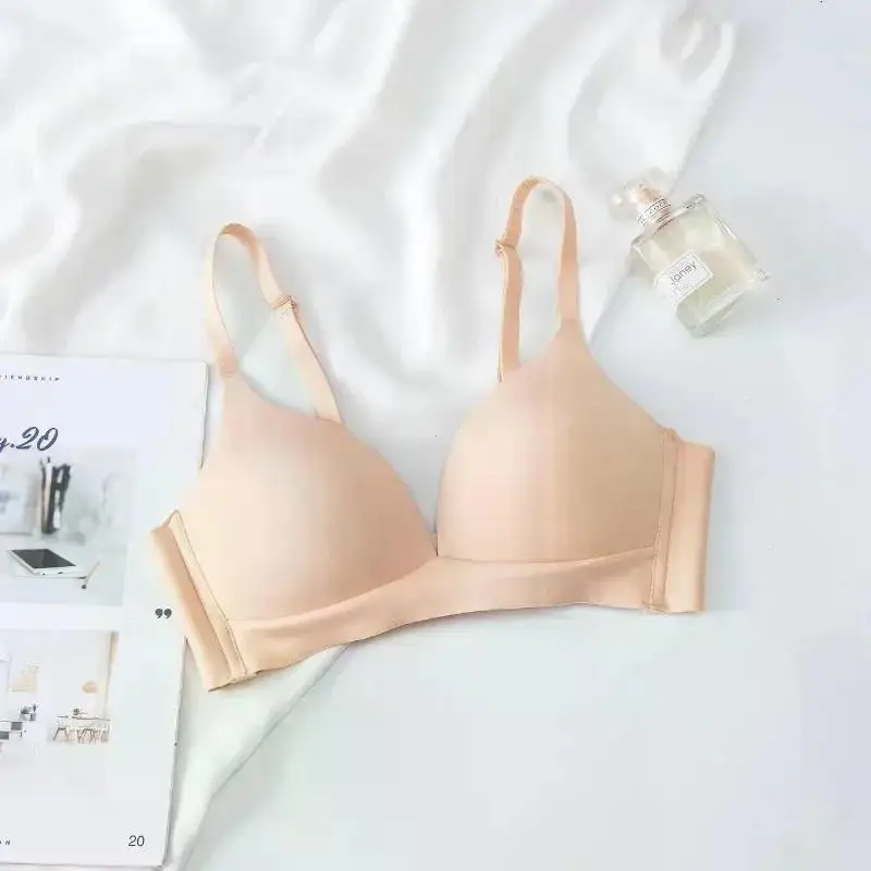 Description Picture 6 of itemJapanese Style Seamless Bras Comfort Wireless Underwear Women's No Steel Ring Bralette 3/4 Cup Glossy Bra Female Lingerie