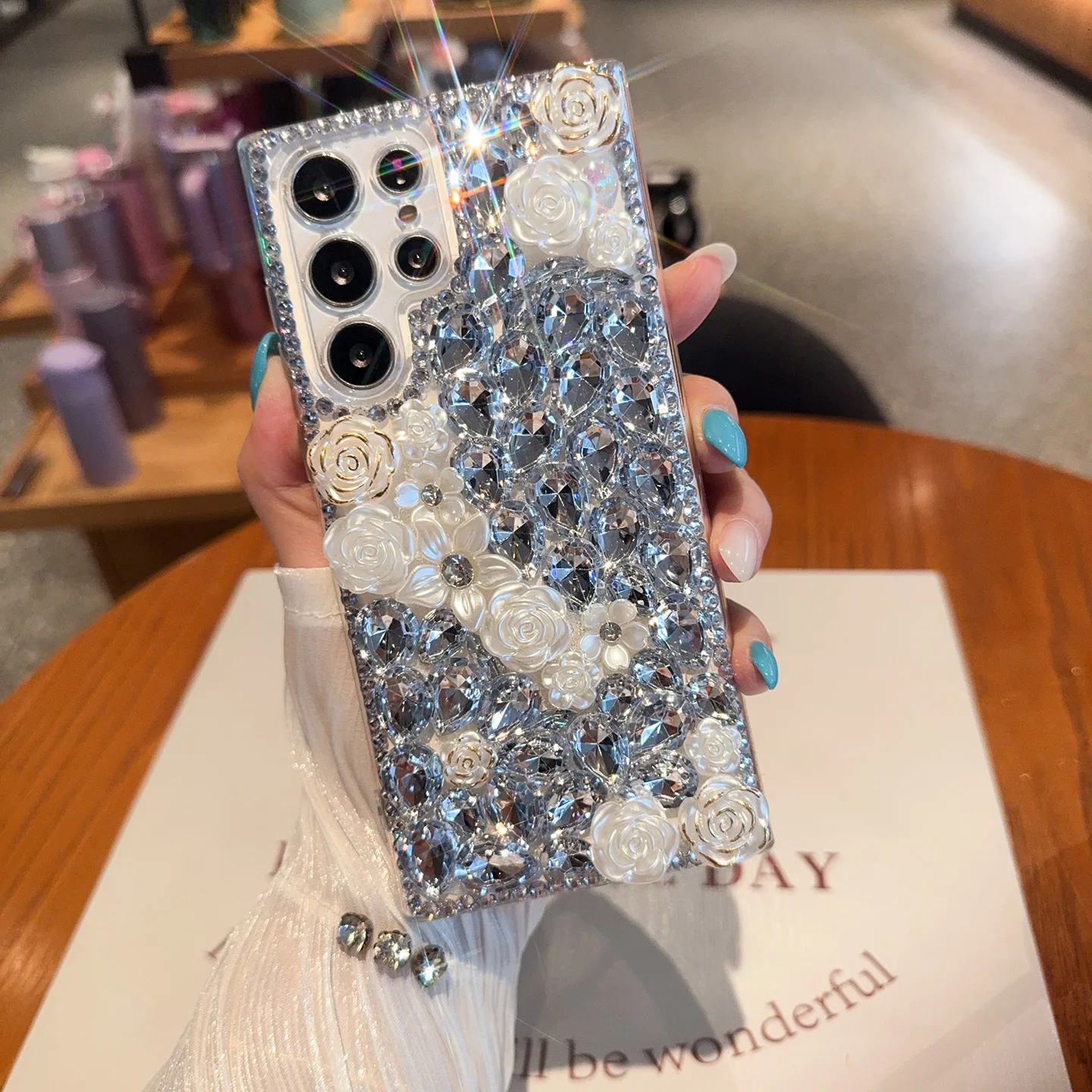 Luxury Bling Diamond Flower Shockproof Phone Case - Elegant Protective Cover