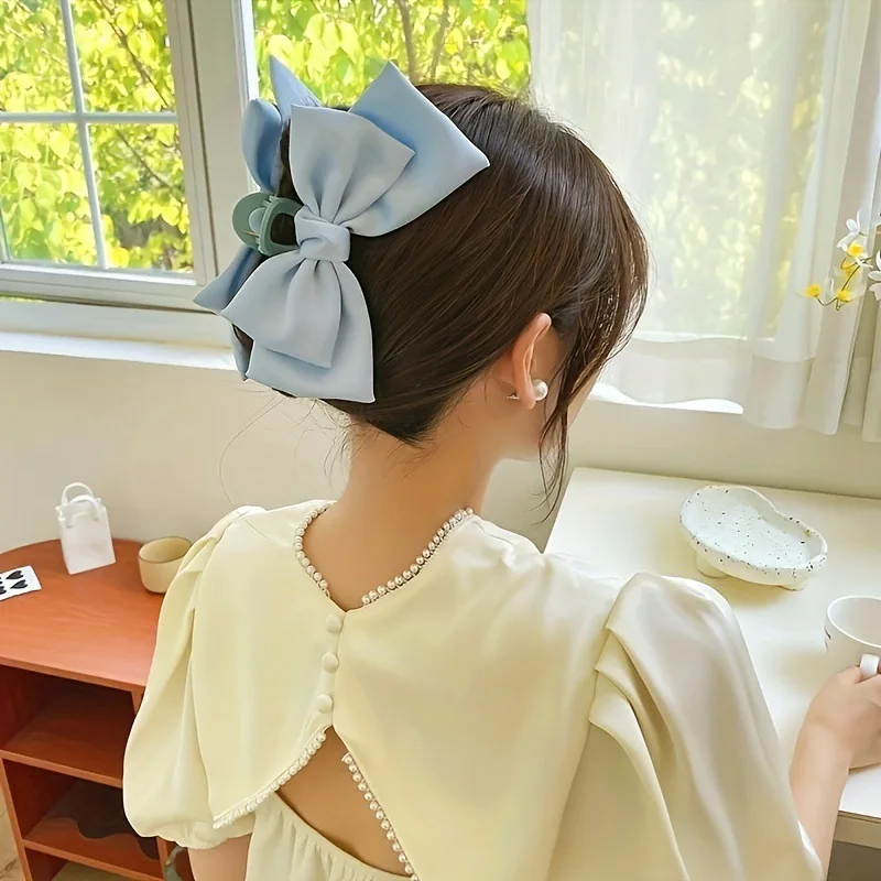 Large Bowknot Grip Clip Image 5