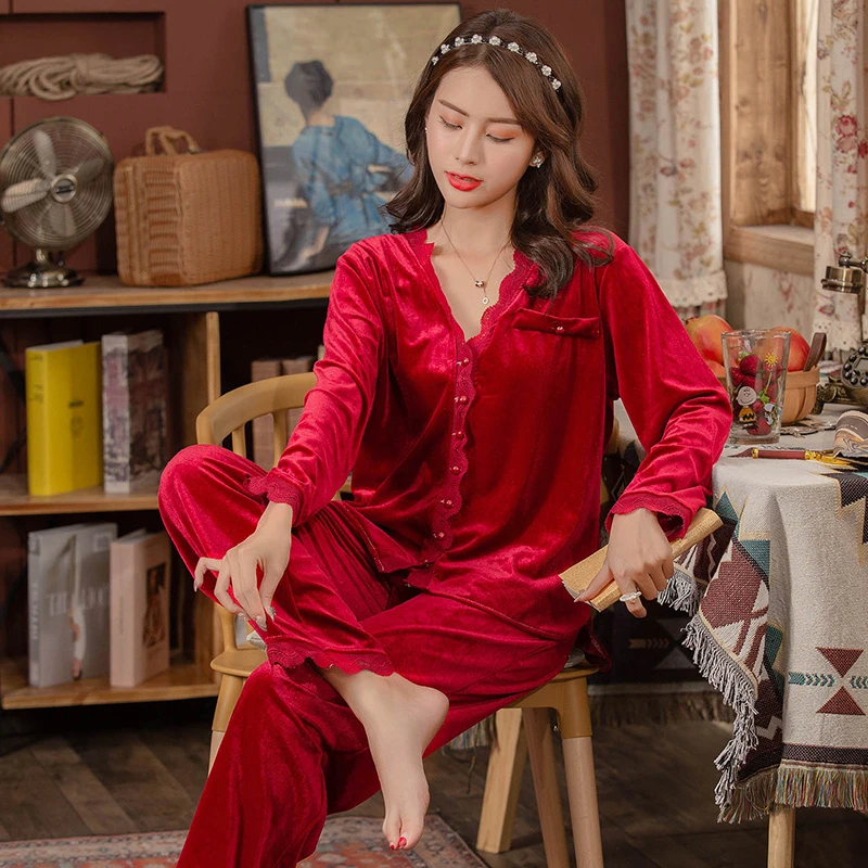 Autumn and winter women's pajamas long-sleeved cardigan V-neck Korean version lace trim gold velvet home clothes plus size suit