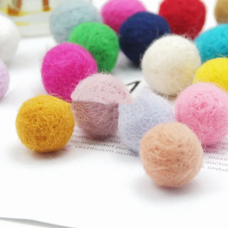 DIY Wool Felt Balls Handmade Felt Craft Supplies Wedding Party Wool Ball Accessories 10pcs 2cm
