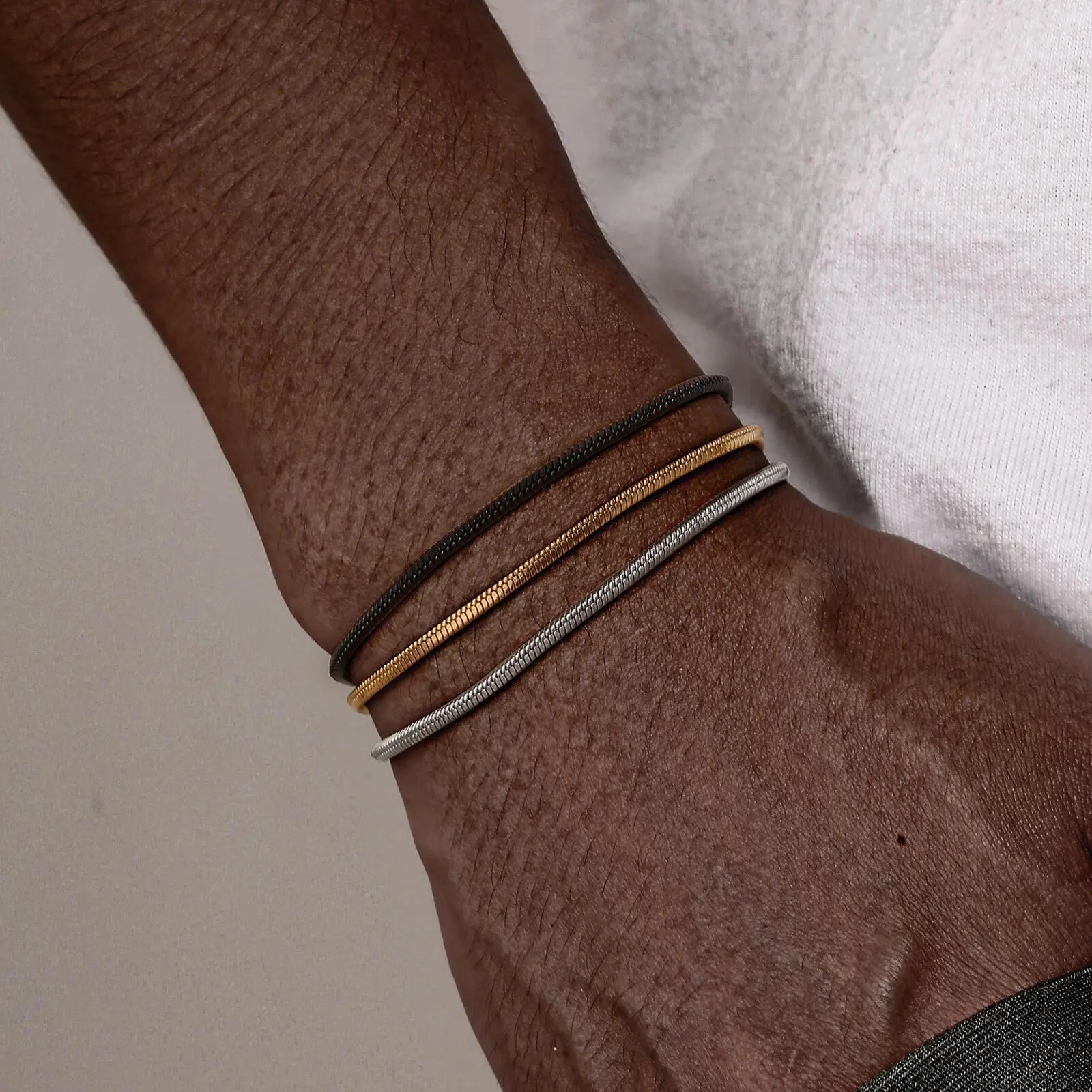 أساور سلسلة ثعبان بسيطة قابلة للتعديل من Vnox للرج...