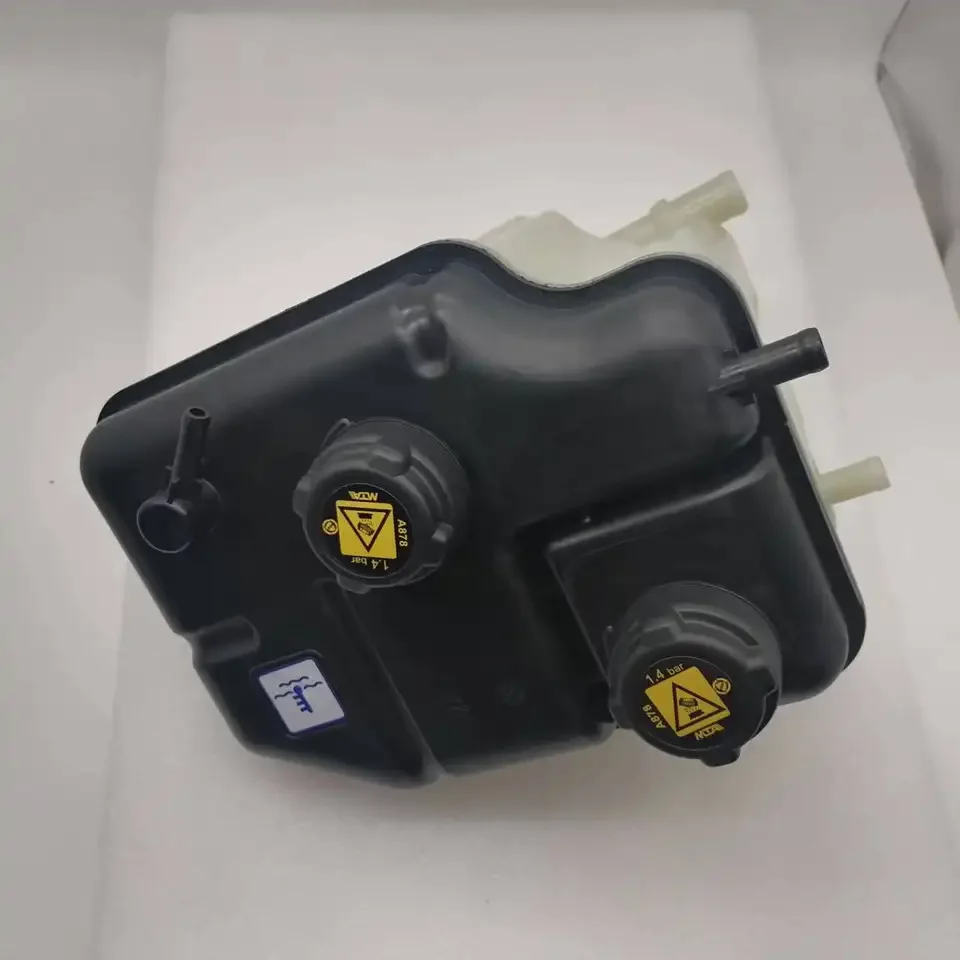 Coolant Expansion Tank Expansion Tank Assembly for Maserati Ghibli Levante Quattroporte 670031651