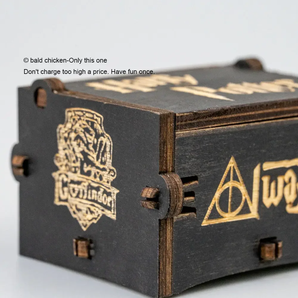 1pc Antique Music Box Wooden Hand-cranked Retro Carved Classic Theme Music Children's Birthday Christmas Gifts Family Decoration