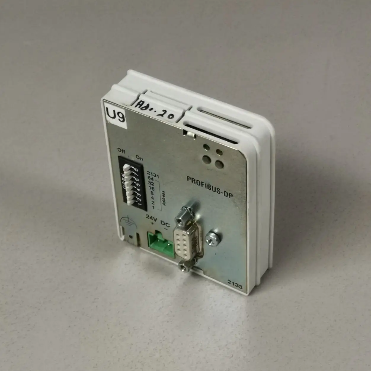 

Бывший в употреблении EMF2133IB на складе, готовый к доставке один pscchen