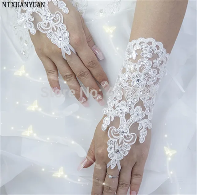 Eleganti guanti da sposa corti in raso di pizzo con perline 2021 guanti da sposa senza dita accessori da sposa bianco avorio Veu De Noiva 1
