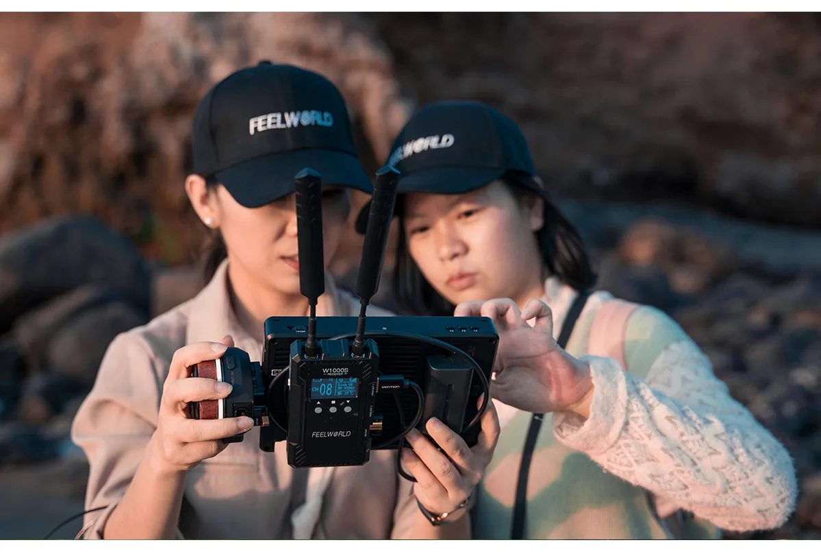 Description Picture 3 of itemFEELWORLD W1000S Wireless Video Transmission System Dual HDMI SDI 1000FT Long Range Low Lantency Real Time APP Monitoring